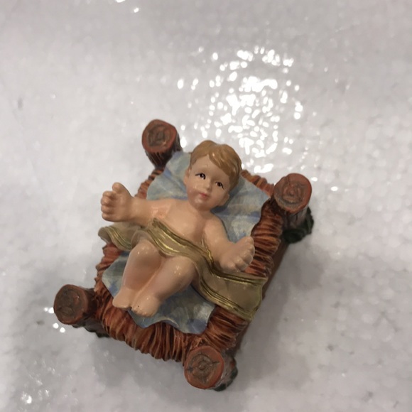 Thomas Kinkade “The Holy Family & Holy Night Crèche” sculpture set - Picture 12 of 15